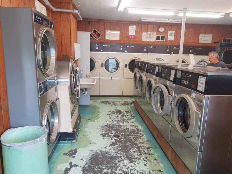 8802 littleton easy wash is a laundromat near me in littleton new hampshire 768x576