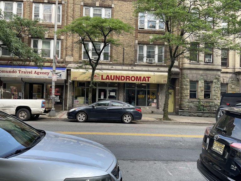 8918 ocean laundry is a laundromat near me in jersey city new jersey 768x576