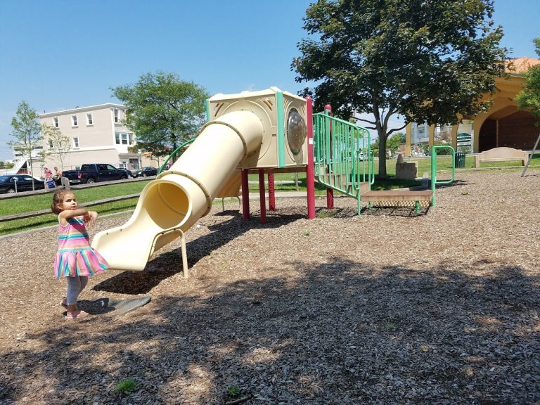 9045 soap city coin laundry is a laundromat near me in long branch new jersey 768x576