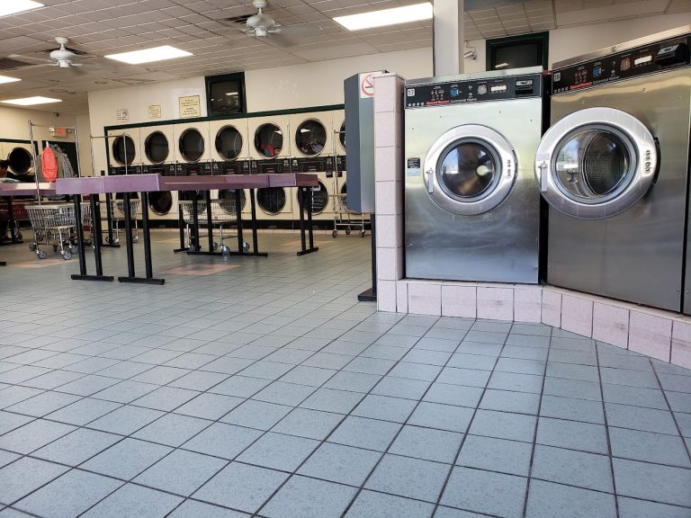 9059 happy face laundromat is a laundromat near me in south river new jersey 768x576