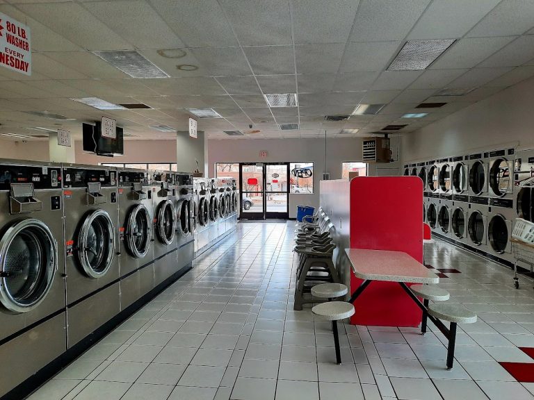 9333 big bundles laundromat is a laundromat near me in las cruces new mexico 768x576