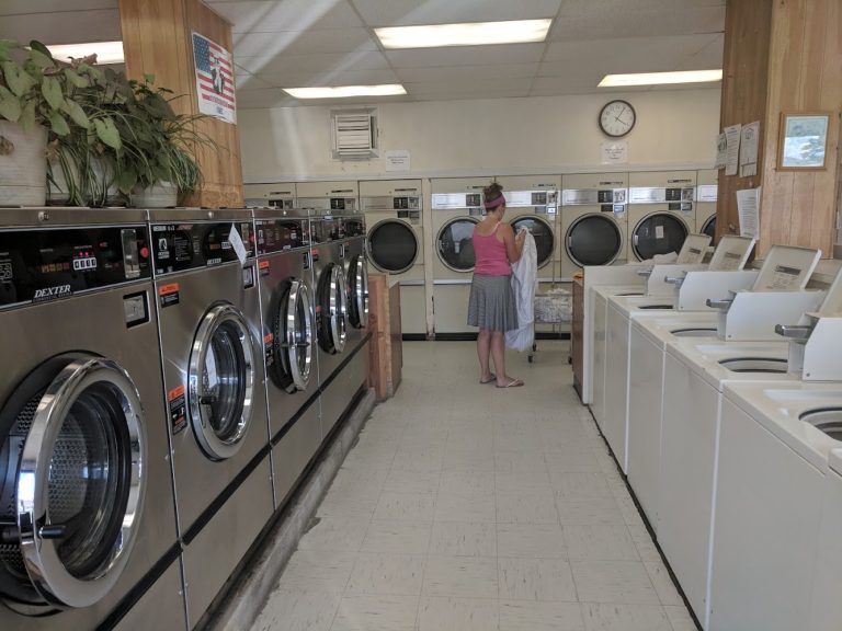 9479 fourth street laundromat and car wash is a laundromat near me in winnemucca nevada 768x576