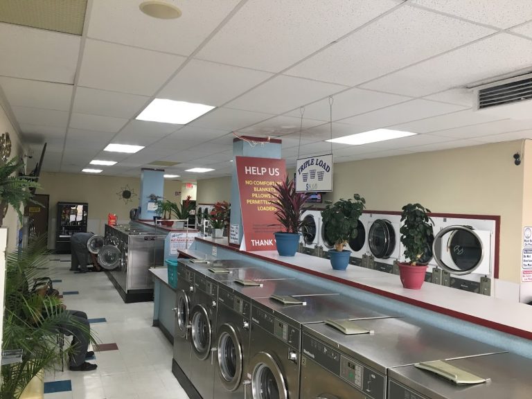 9503 spin city coin wash is a laundromat near me in las vegas nevada 768x576