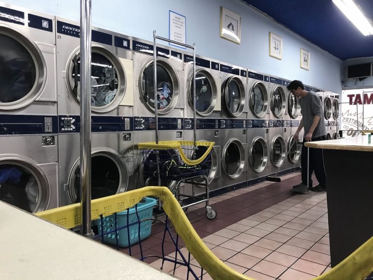 9524 sahara laundry is a laundromat near me in las vegas nevada 768x576