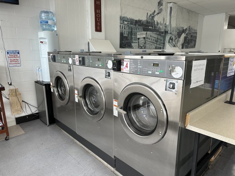9653 roses laundry is a laundromat near me in watertown new york 768x576
