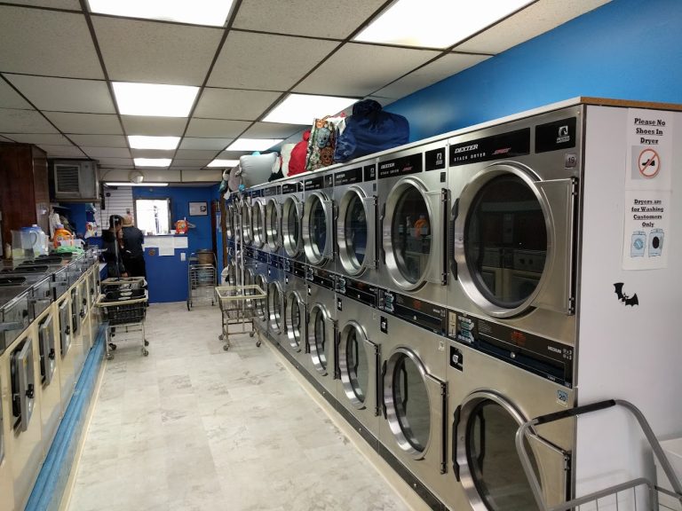 9681 chows laundromat is a laundromat near me in bayside new york 768x576