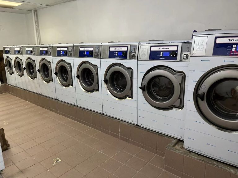 9838 jie li laundromat inc is a laundromat near me in new york new york 768x576