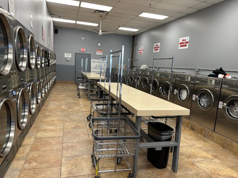 9921 washing board laundromat is a laundromat near me in pearl river new york 768x576