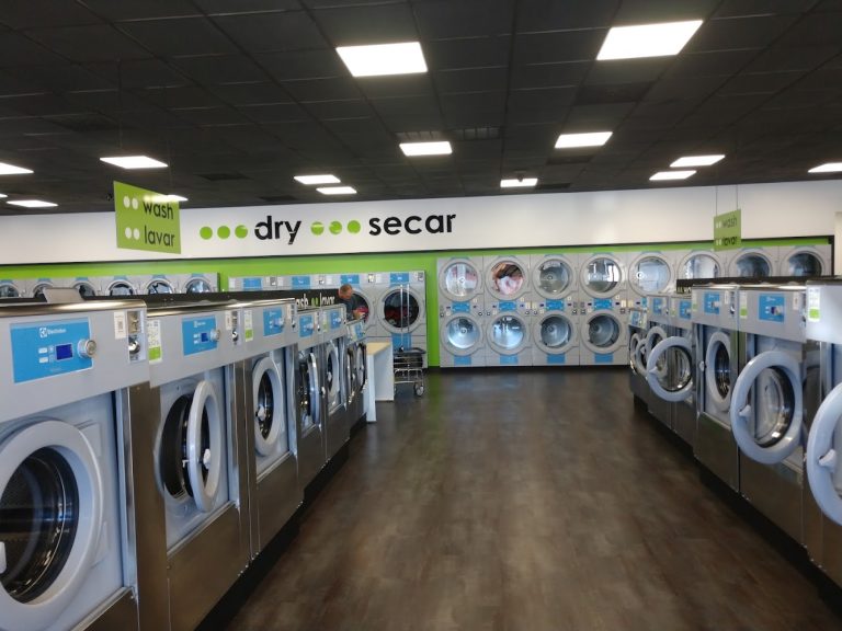11594 laundryplus is a laundromat near me in greenville south carolina 768x576