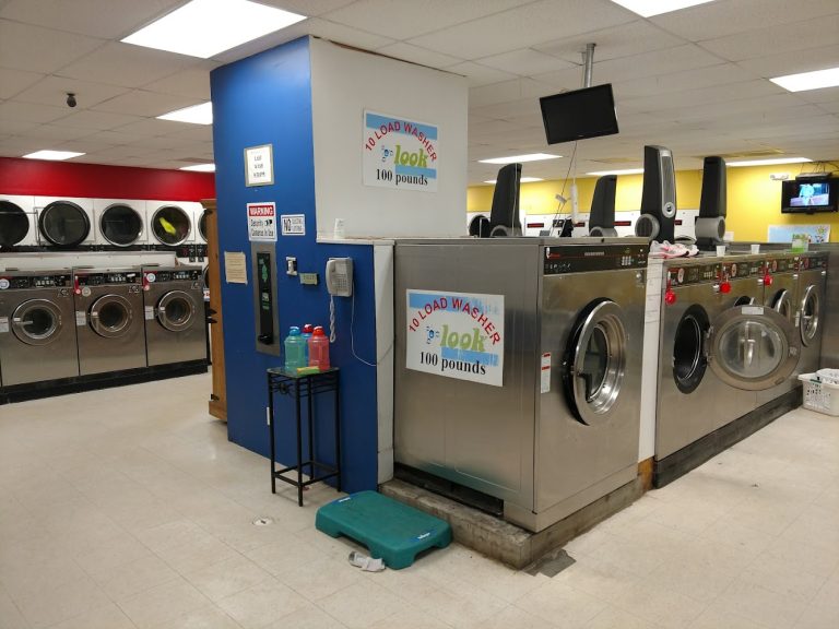 11595 smart wash coin laundromat is a laundromat near me in greenville south carolina 768x576