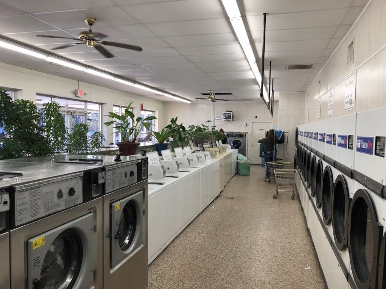 11598 garden spot laundry is a laundromat near me in taylors south carolina 768x576
