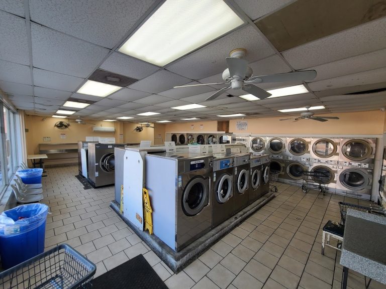 11681 wash house llc coin laundry is a laundromat near me in hemingway south carolina 768x576