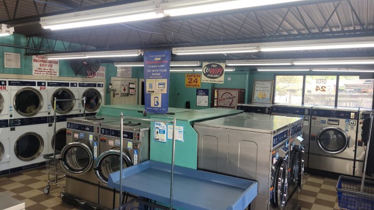 11682 thumbs up laundry inc. is a laundromat near me in travelers rest south carolina 768x432