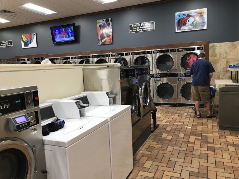 11845 arrowhead laundromat is a laundromat near me in sioux falls south dakota 768x576