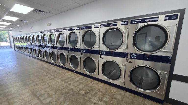 11874 old main laundry is a laundromat near me in sioux falls south dakota 768x432