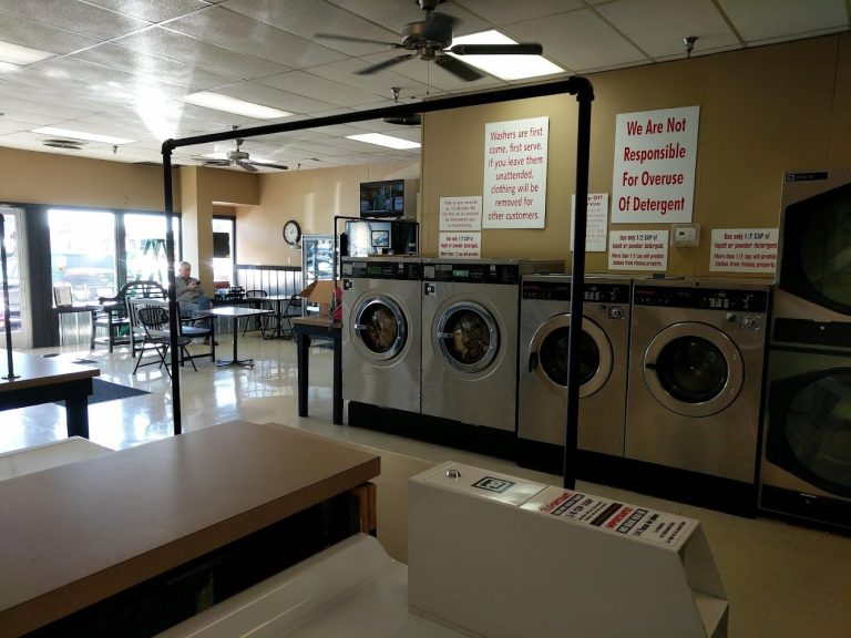 12112 cedar bluff coin laundry is a laundromat near me in knoxville tennessee 768x576