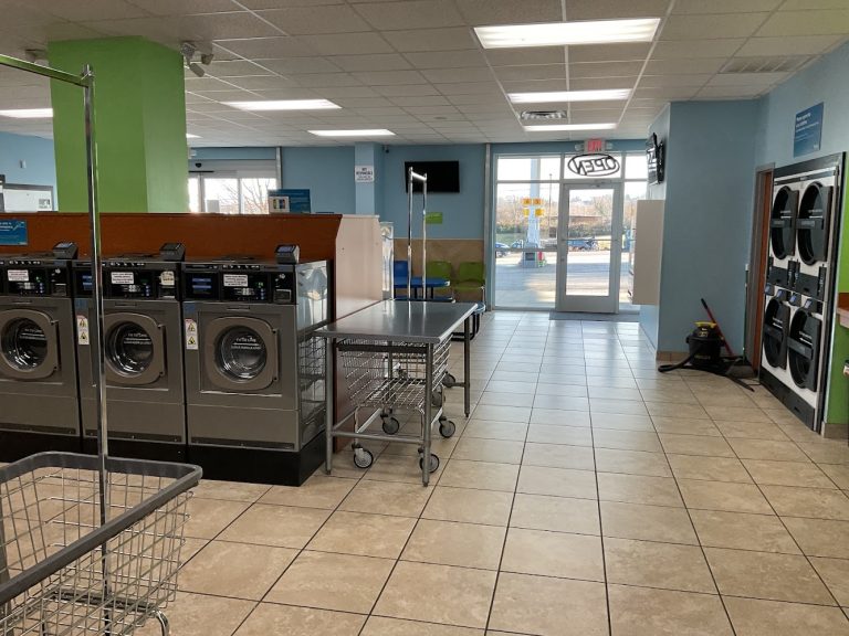 12118 express laundry center is a laundromat near me in knoxville tennessee 768x576
