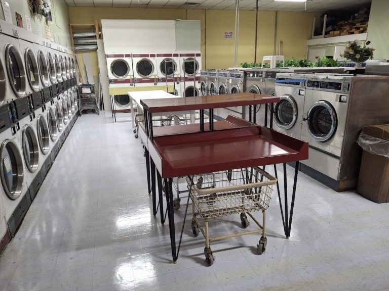12148 everclean laundromat and dry cleaners is a laundromat near me in oak ridge tennessee 768x576