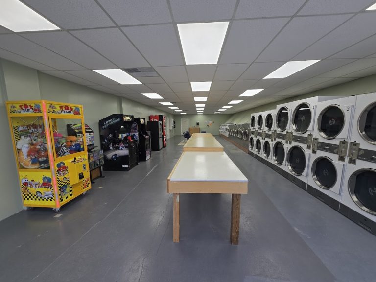 12235 sit n spin laundry llc is a laundromat near me in waverly tennessee 768x576