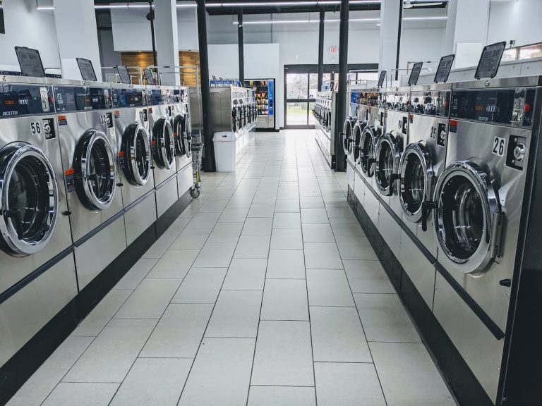 12306 coin laundry walnut is a laundromat near me in dallas texas 768x576