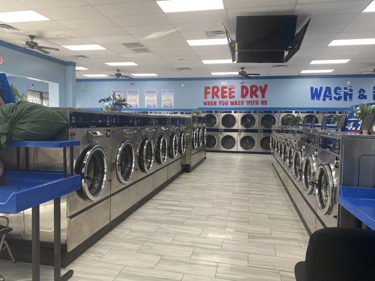 12356 tina washateria is a laundromat near me in houston texas 768x576