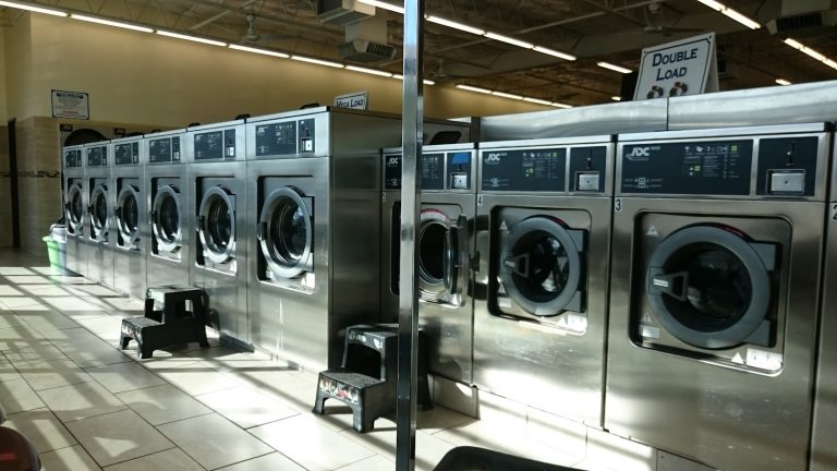 12358 maple super wash dry is a laundromat near me in dallas texas 768x432