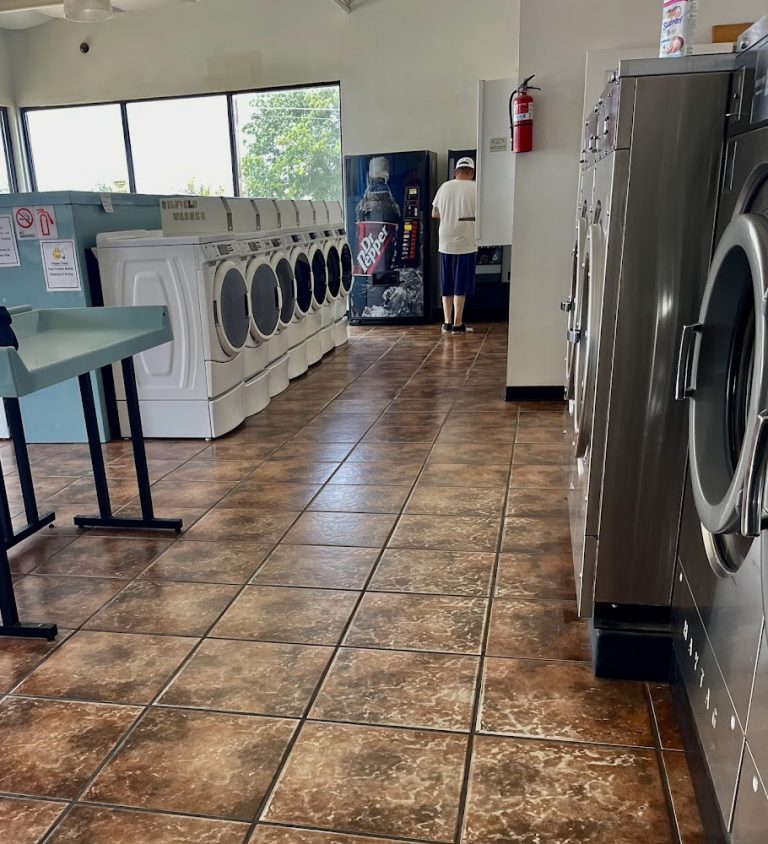 12412 dilley laundromat is a laundromat near me in dilley texas 768x844
