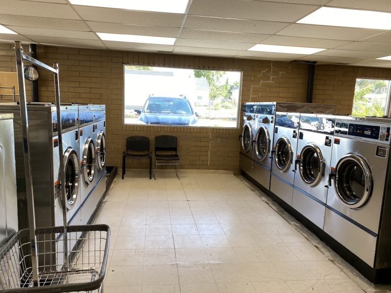 12716 bulk ley laundry service is a laundromat near me in grantsville utah 768x576