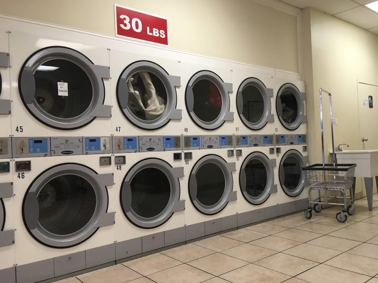 12864 r b laundromat is a laundromat near me in herndon virginia 768x576