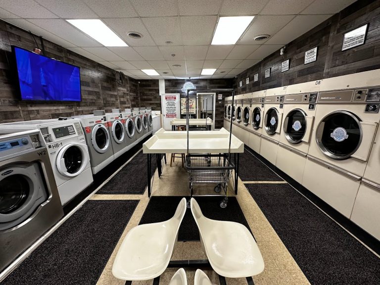 12979 smith mountain laundromat is a laundromat near me in moneta virginia 768x576