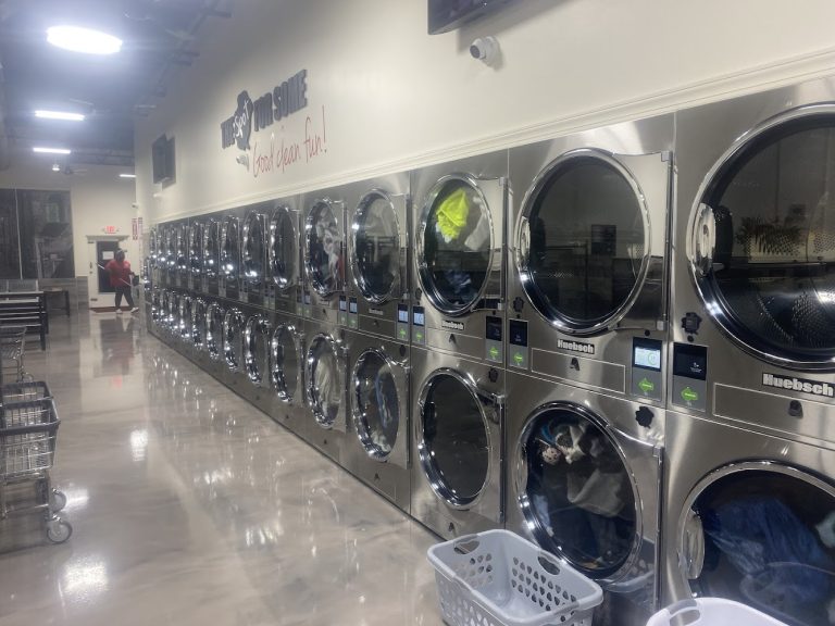 13074 spot laundromat is a laundromat near me in front royal virginia 768x576
