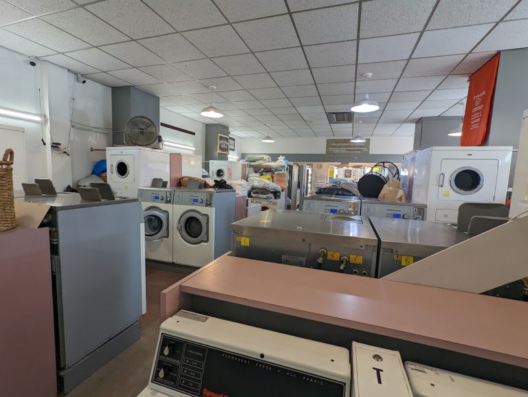 13155 sunshine laundromat is a laundromat near me in charlottesville virginia 768x578