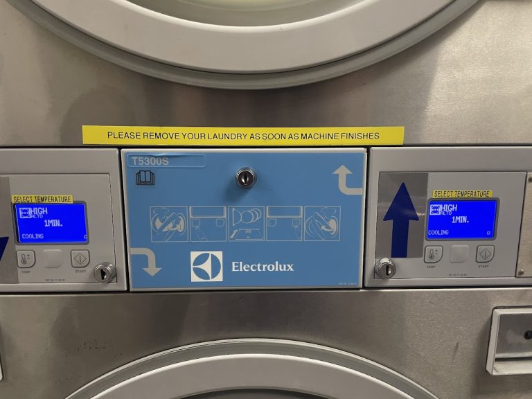 13163 one stop do all laundromat is a laundromat near me in new york new york 768x576