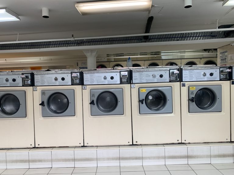 13316 gracies laundry is a laundromat near me in new york new york 768x576