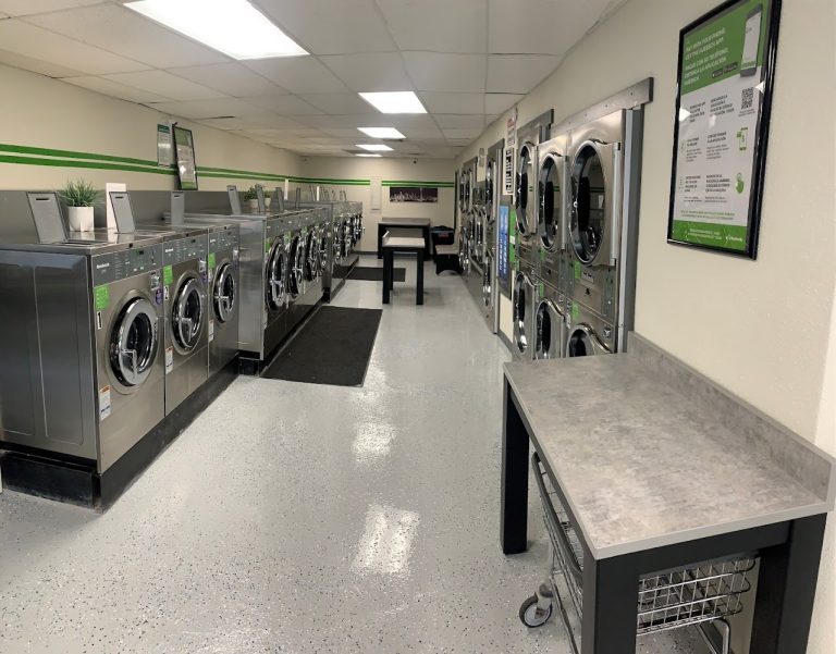 13438 skyway laundromat is a laundromat near me in seattle washington 768x601