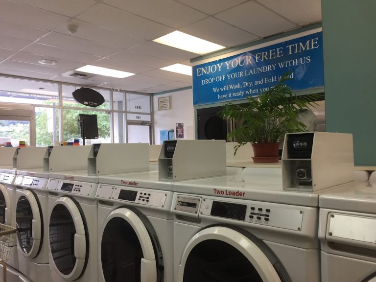 13534 fremont clean express laundromat is a laundromat near me in seattle washington 768x576