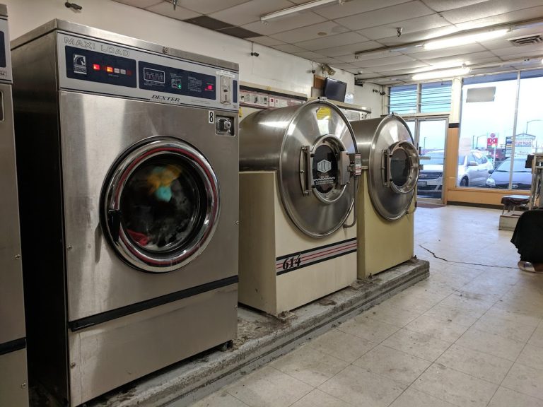 13536 the clean machine laundromat is a laundromat near me in seattle washington 768x576