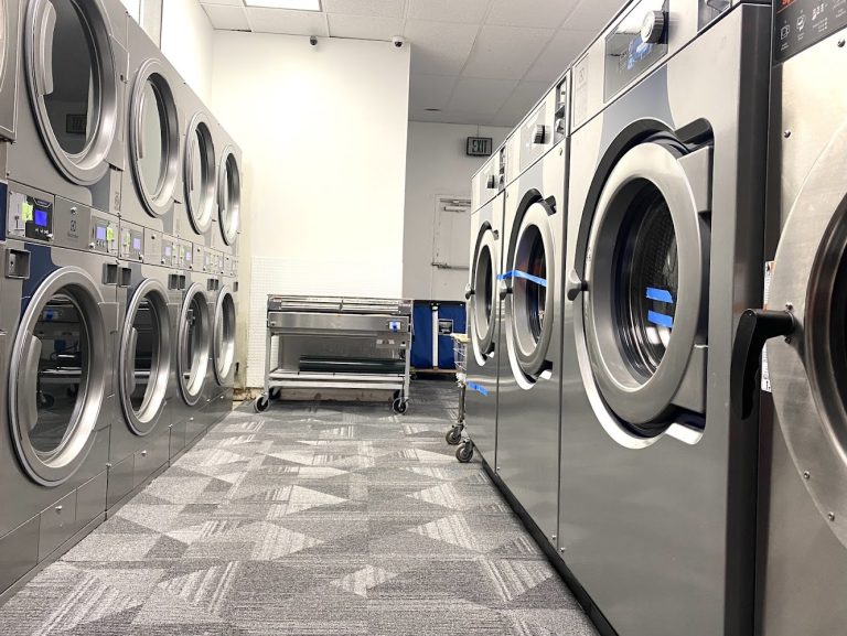 13538 southwest laundry llc is a laundromat near me in seattle washington 768x577