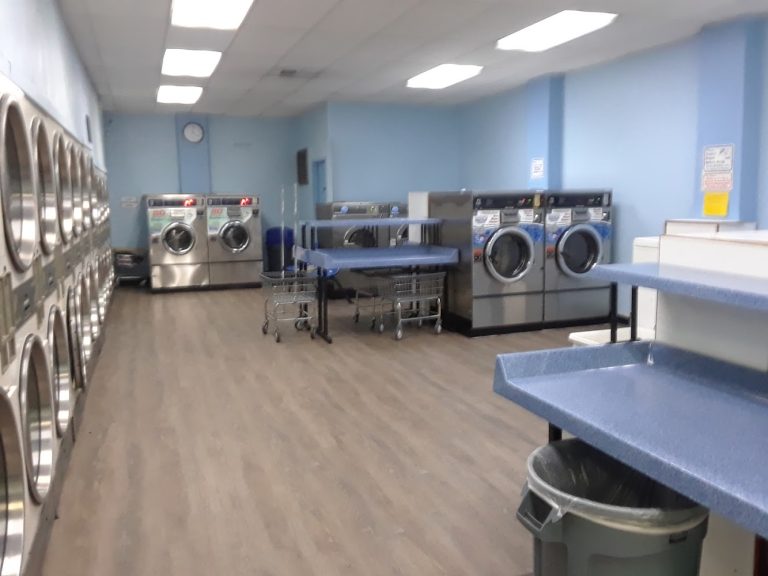 13573 lighthouse laundry is a laundromat near me in tacoma washington 768x576