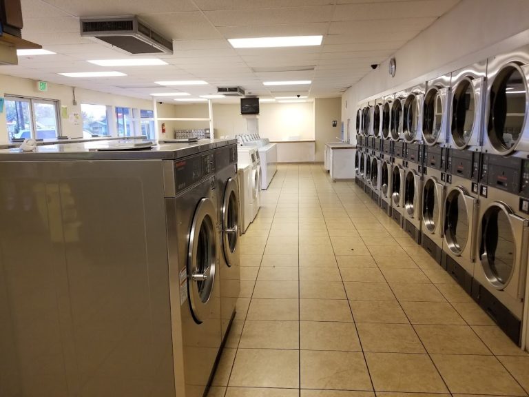 13607 college mart laundromat is a laundromat near me in yakima washington 768x576