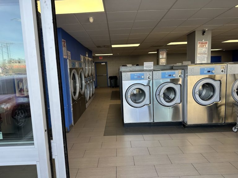 13617 plaza laundry is a laundromat near me in yakima washington 768x576