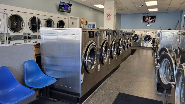 13656 plaza coin op laundry is a laundromat near me in moses lake washington 768x432