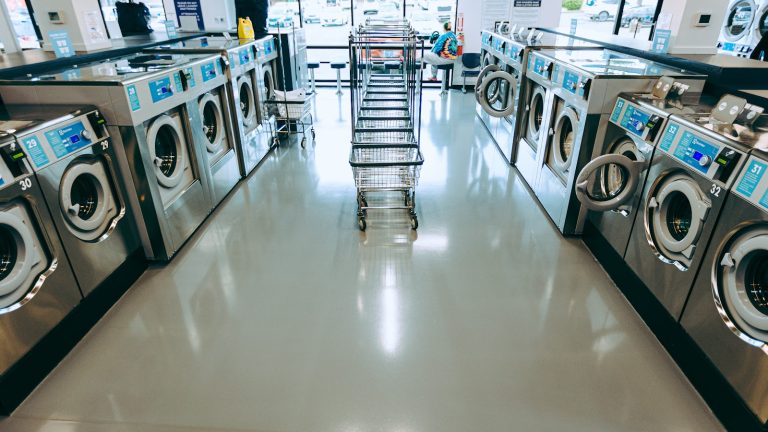 13680 laundry genius is a laundromat near me in everett washington 768x432