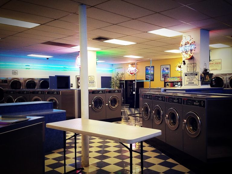 13688 blue lagoon laundry is a laundromat near me in everett washington 768x576