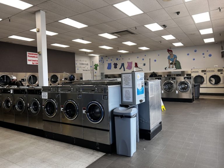 13706 bellingham cleaning center is a laundromat near me in bellingham washington 768x576