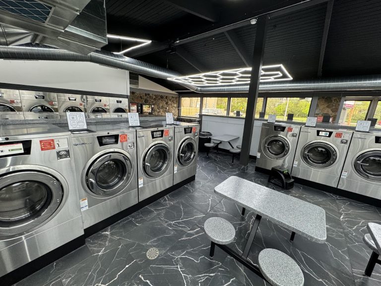 13798 flash laundromat is a laundromat near me in waukesha wisconsin 768x576