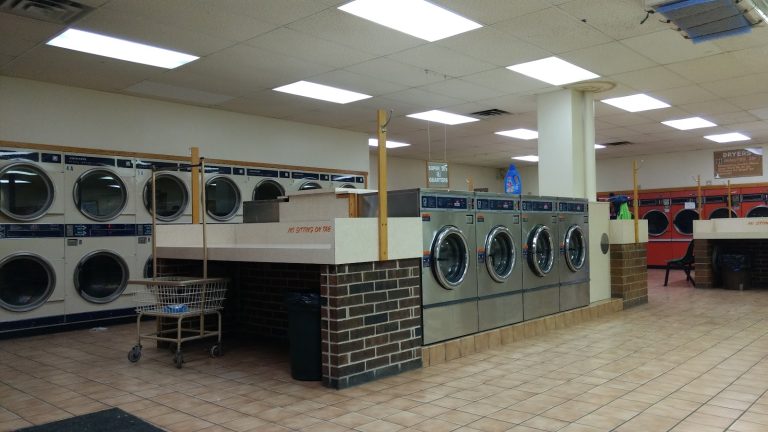 13858 suds your duds coin laundries washington heights is a laundromat near me in milwaukee wisconsin 768x432