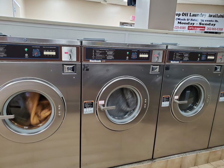 13981 clean clothes coin op is a laundromat near me in kenosha wisconsin 768x576