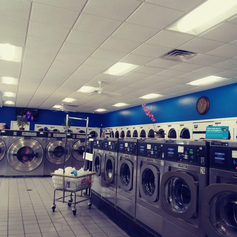 13997 corner coin laundry is a laundromat near me in green bay wisconsin 768x768