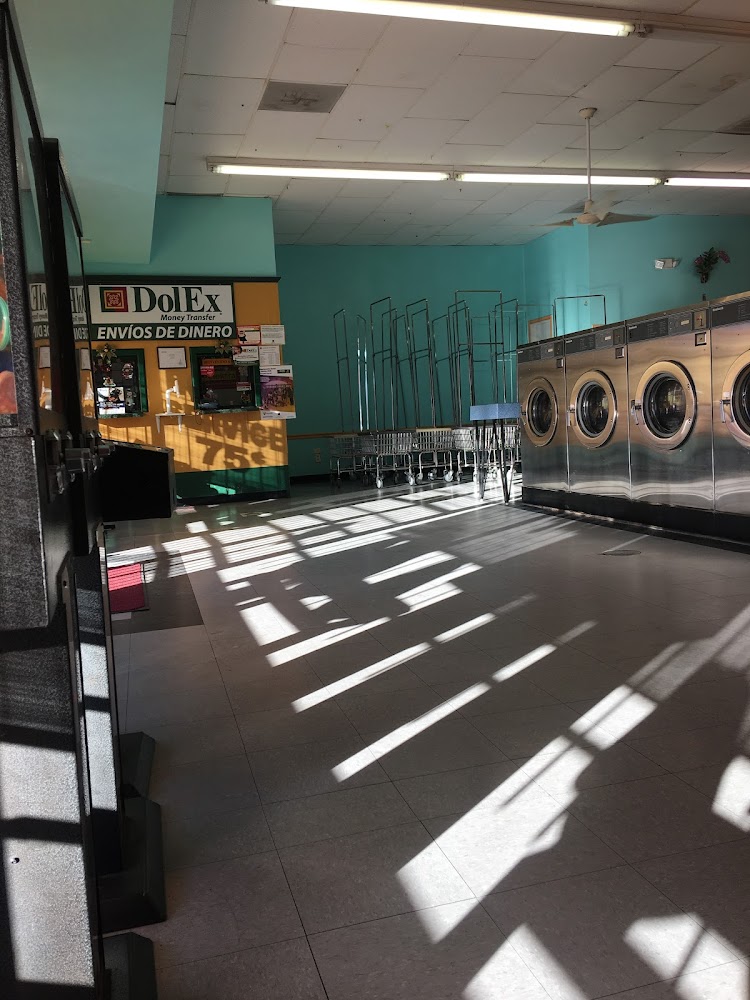 14337 sylvania wash world is a laundromat near me in fort worth texas 1